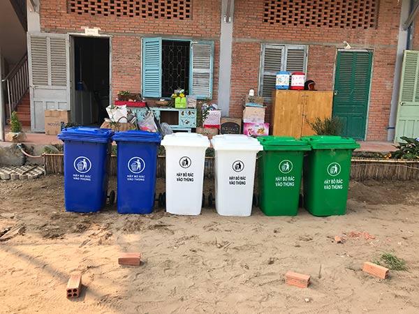 Thùng rác công cộng tại Bình Thuận