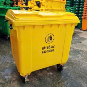 thung-rac-nhua-1100l-vang-gia-re