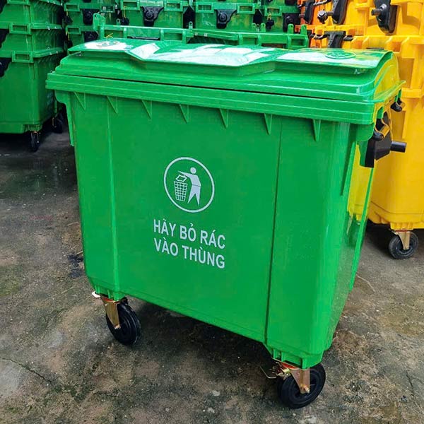 thung-rac-nhua-1100l-xanh-la-gia-re